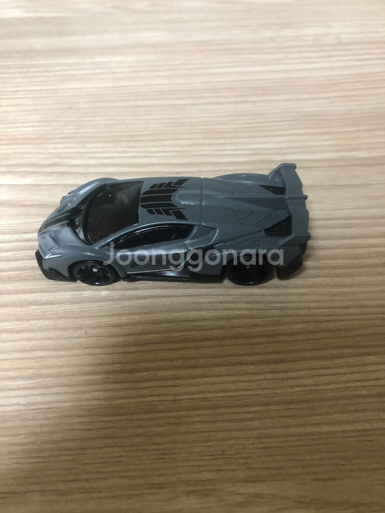 핫휠 베네노 포르자--1