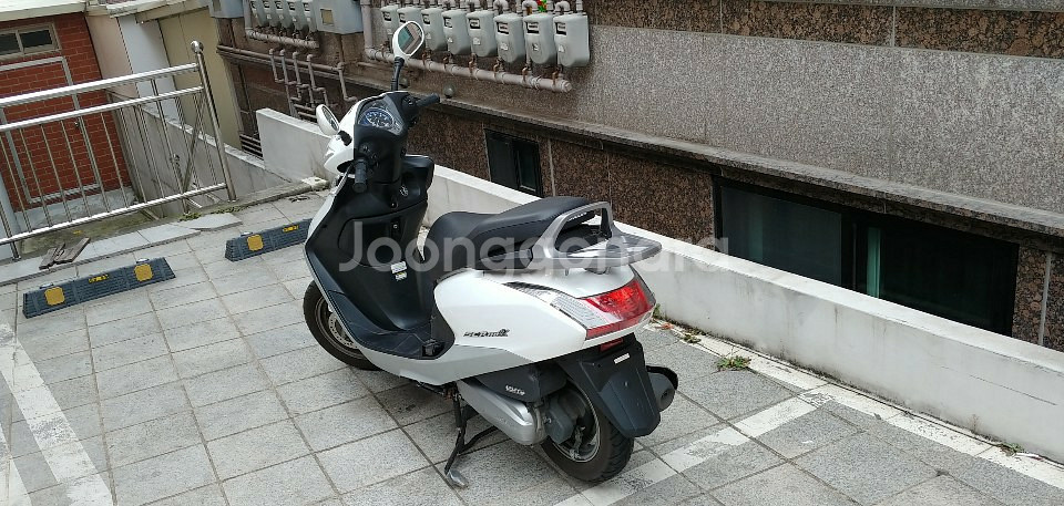 SCR110a흰색20년식//7000km//관악구168만--1