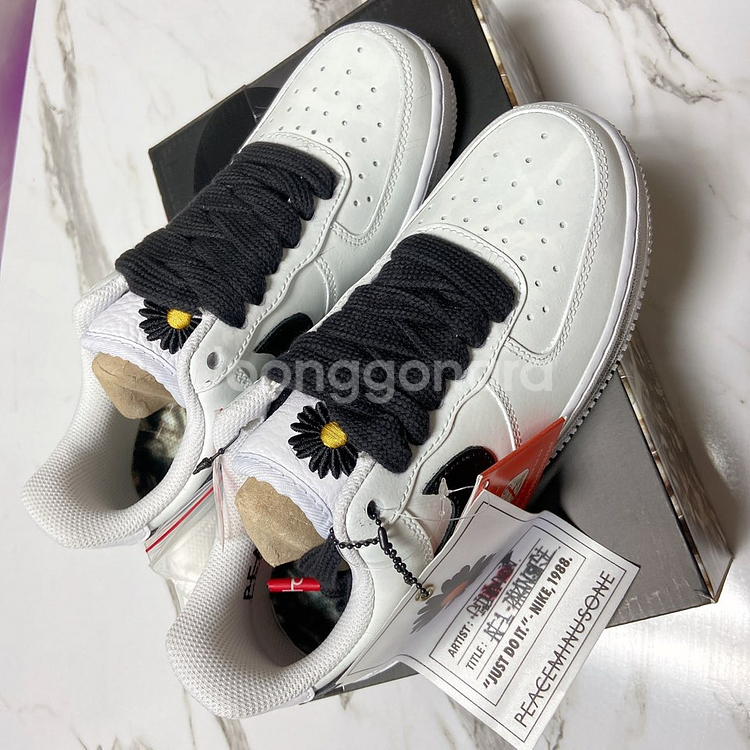 나이키 피스마이너스원 파라노이즈 2.0 230사이즈--2