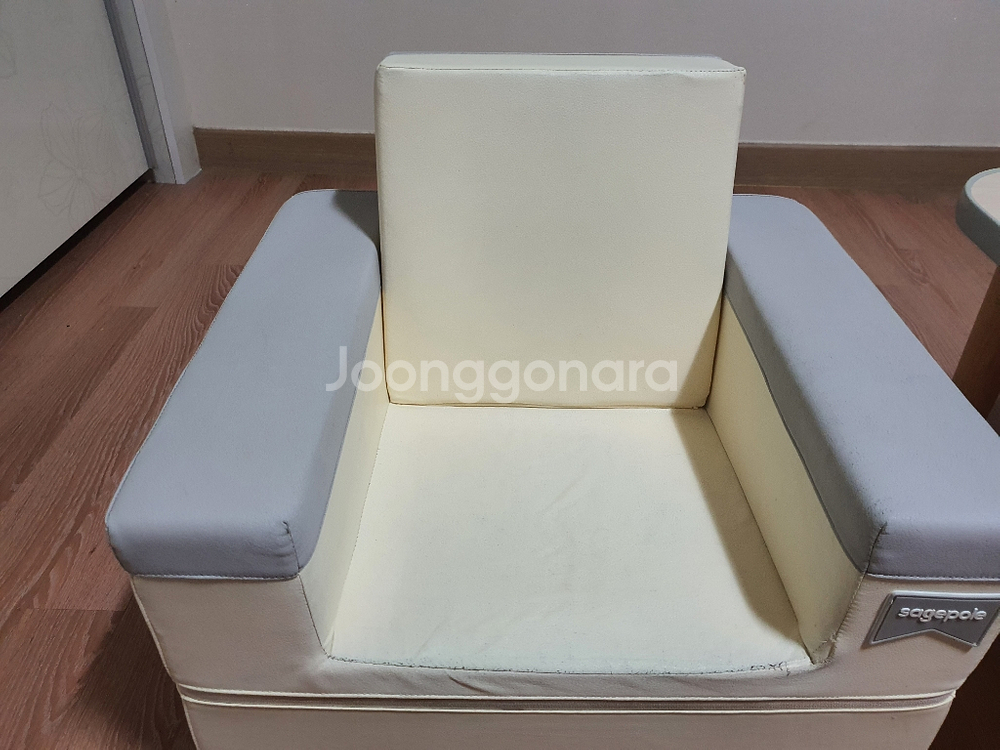 세이지폴 와이드테이블+북클레벤 소파 (일괄4만원)--7