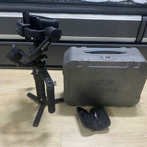 DJI Ronin S with dual grip