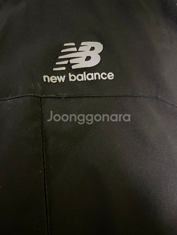 뉴발란스 패딩 판매합니다--3