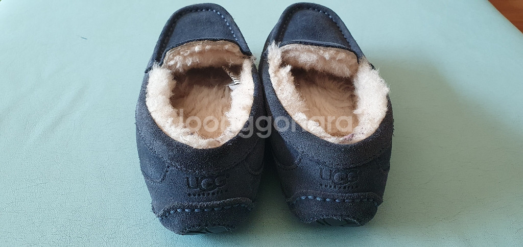 ugg (어그) 모카신--1