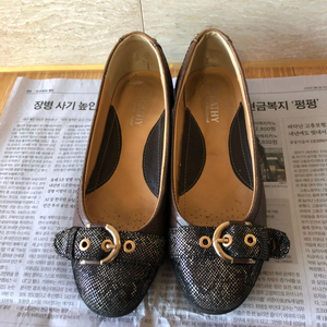 여성 구두 단화