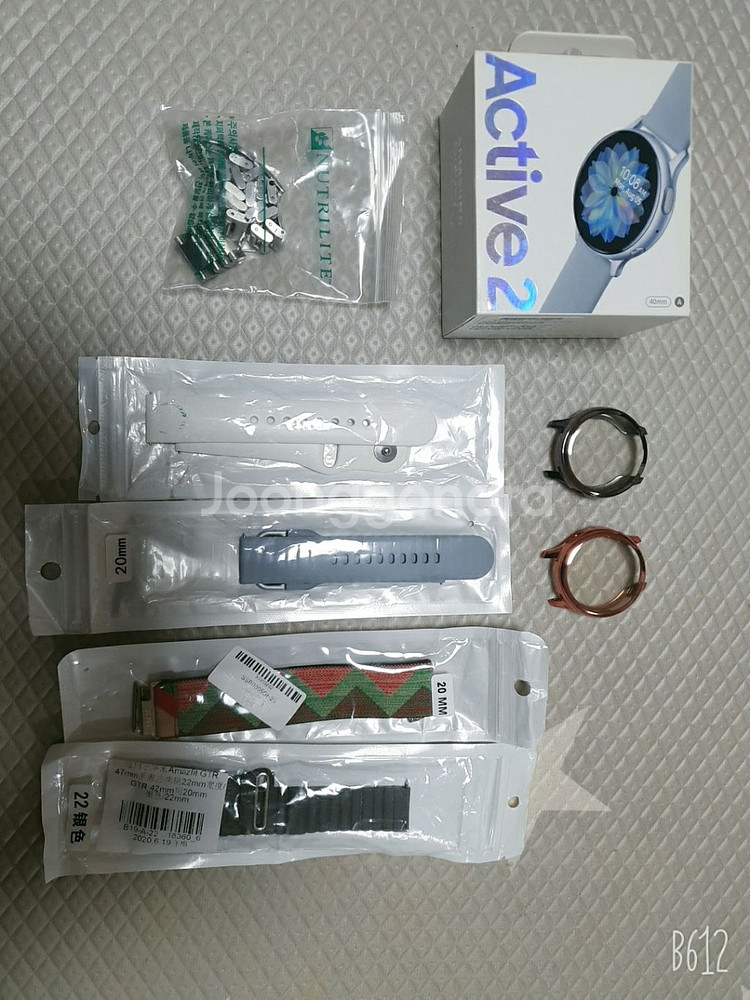 갤럭시 워치 액티브2 40mm 풀박+스트랩5개 15만--1