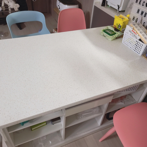 인조대리석 작업대 겸 식탁 판매해요