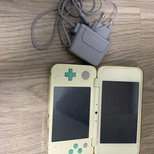 닌텐도 뉴 2DS XL 동물의숲 에디션