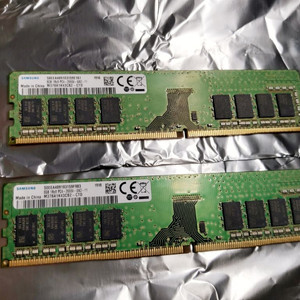 삼성 ddr4 2666 8기가 단면 2개 팝니다.