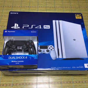 PS4 PRO 1TB 화이트+듀얼쇼크2개+정품 충전기