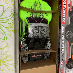 RC카 아르마 센톤3셀 풀세트 박스도 풀