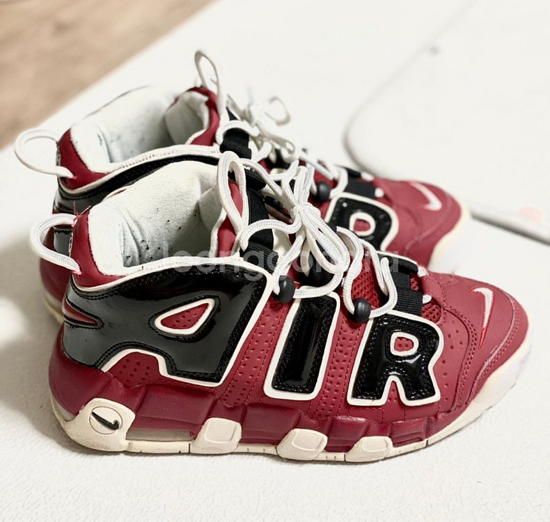 나이키업템포크리스마스 여성화--0