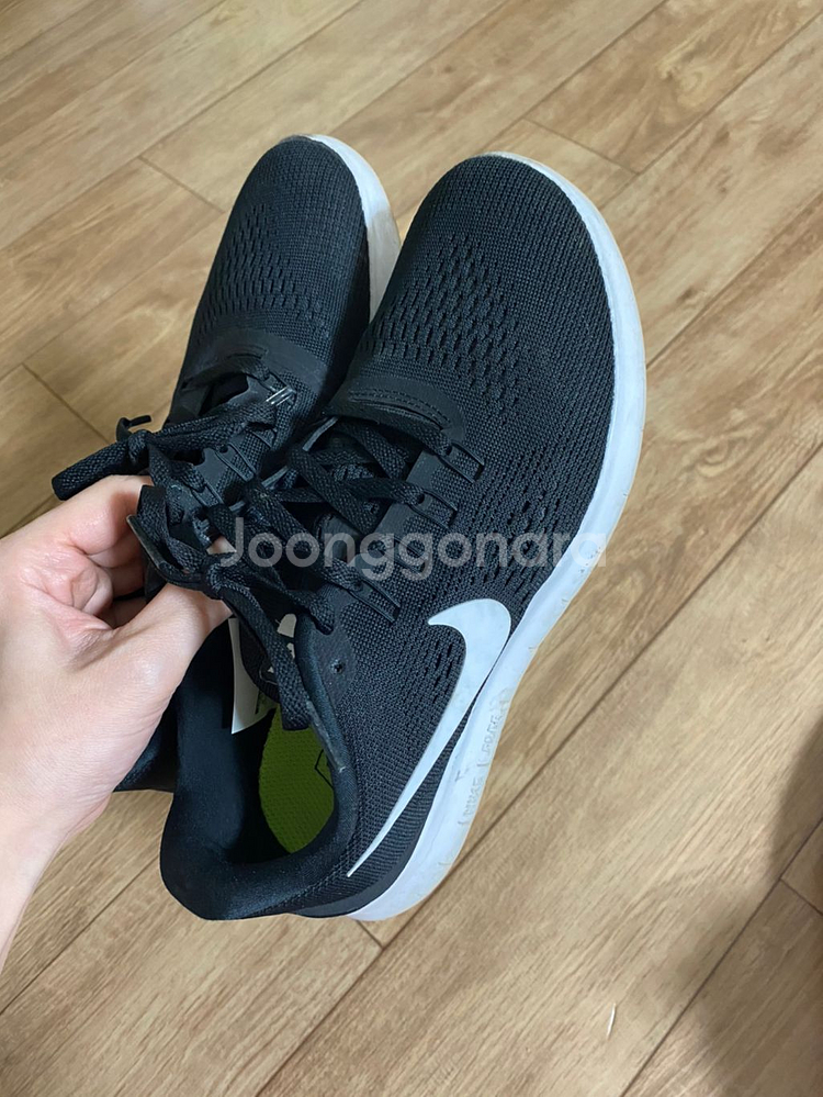 나이키 여성운동화 정품입니다--1