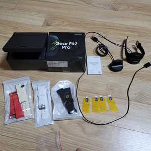 기어핏2프로(gear fit2 pro) 판매합니다.