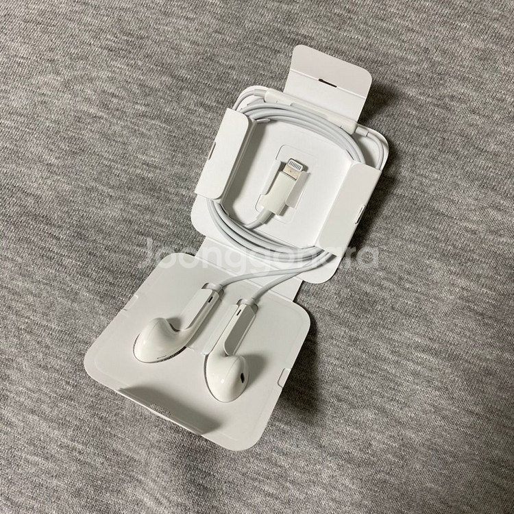 애플 라이트닝 (8핀) 이어팟 (정품)--1