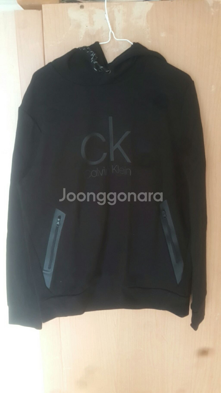 켈빈 클라인 검정 후드 사이즈 L/G 105 (3만원--1