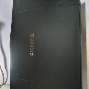 Gigabyte sabre 15G