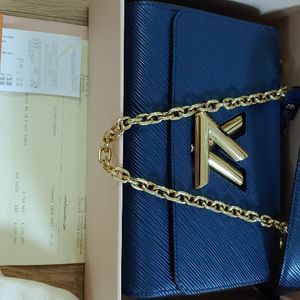 루이비통 트위스터ㅡ가격인하 290만원