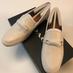 코치 헤일리로퍼 7.5 사이즈 새상품