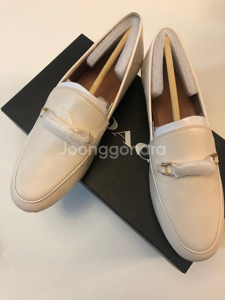 코치 헤일리로퍼 7.5 사이즈 새상품--1