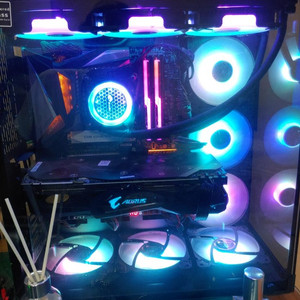 인텔i7-9700k/rtx-2070super 데스크탑