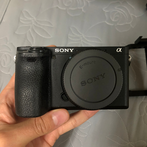 SONY a6500 바디 팝니다.(스몰리그포함)