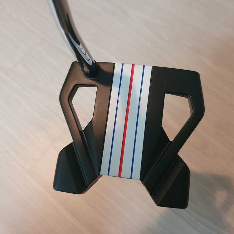 오딧세이 트리플트랙 텐 34인치 퍼터 팝니다.--1