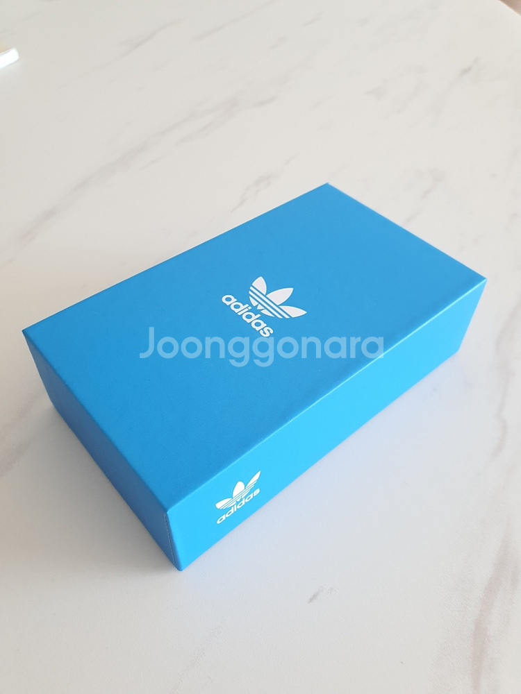 [새상품]아디다스 휴대폰 보조밧데리 보조--7