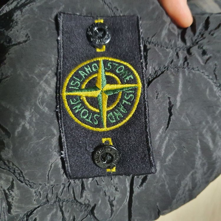 스톤아일랜드 퀄팅 점퍼 팝니다--2