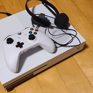 엑스박스원 에스 1테라 (Xbox One S 1 TB)