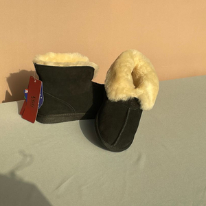 새것 호주 UGG 양털 미니부츠 - 블랙 240mm