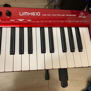 베링거 Behringer UMX 610 마스터키보드