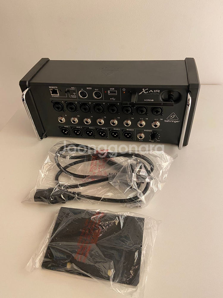 음향콘솔 XR16 미개봉 상품 판매합니다!--0