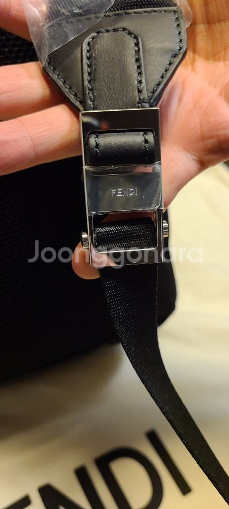 펜디 FENDI 백팩 새상품--2