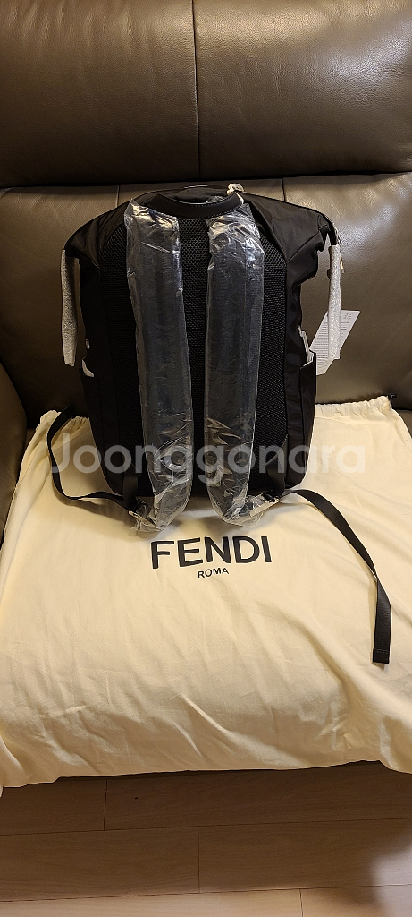 펜디 FENDI 백팩 새상품--1
