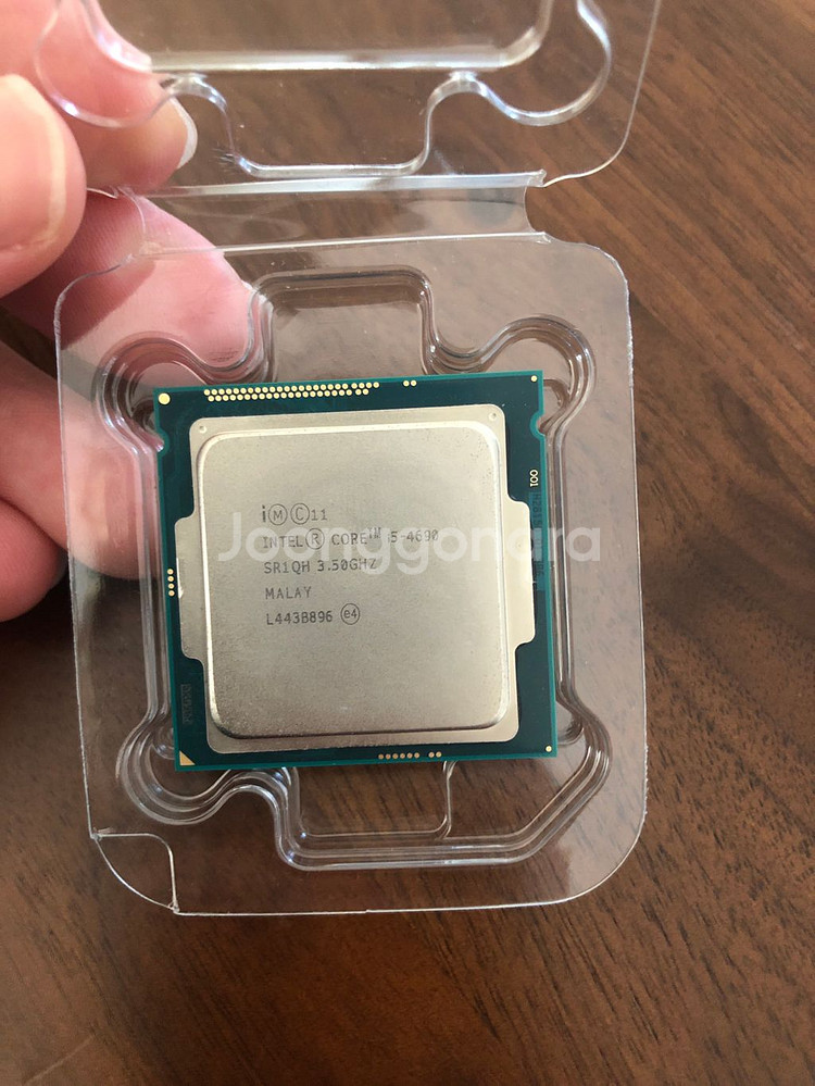 cpu i5-4690 팝니다--0