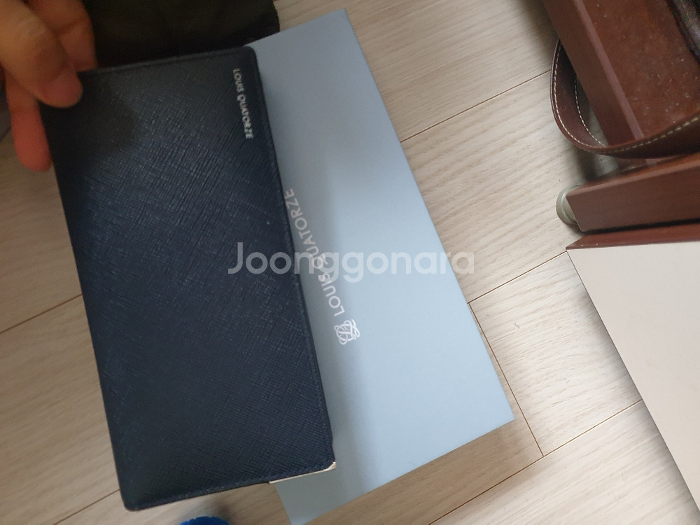 남성 루이가또즈 장지갑 3만원--0