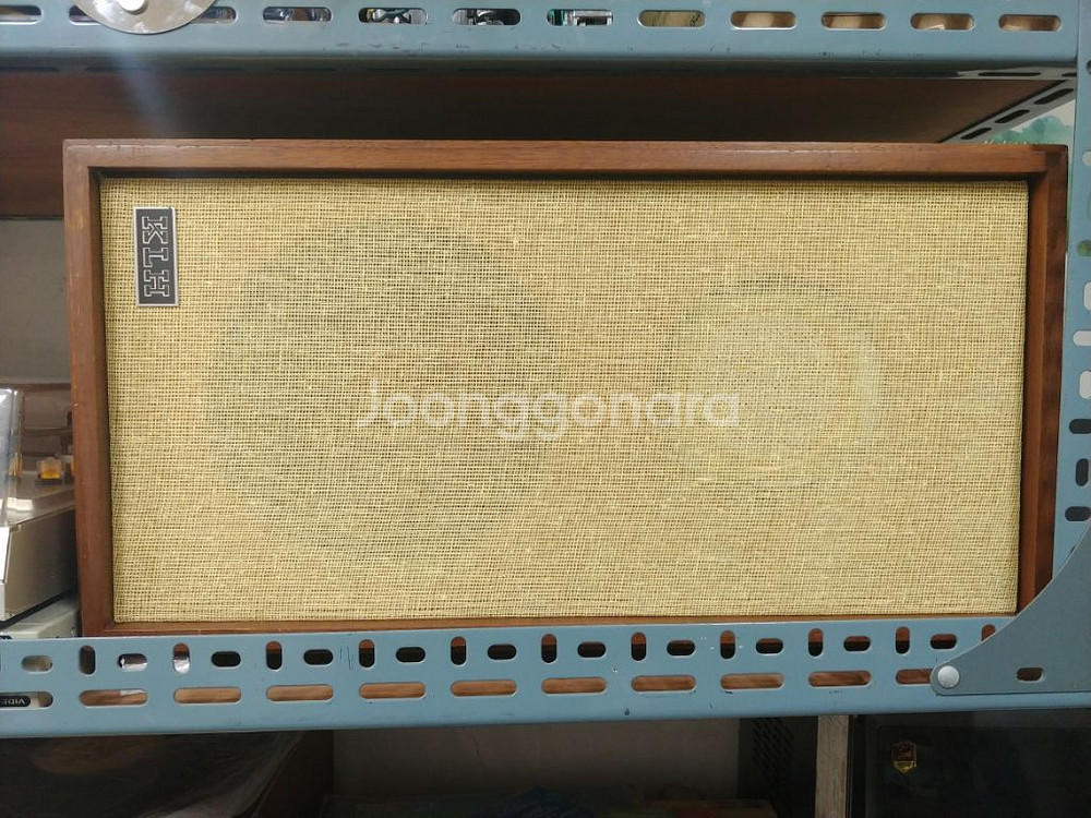 KLH speaker model seventeen--1