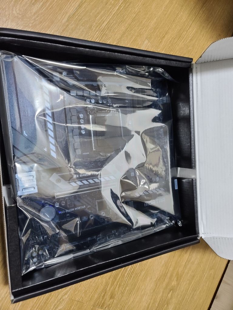 MSI MAG B460m 박격포 메인보드 판매합니다