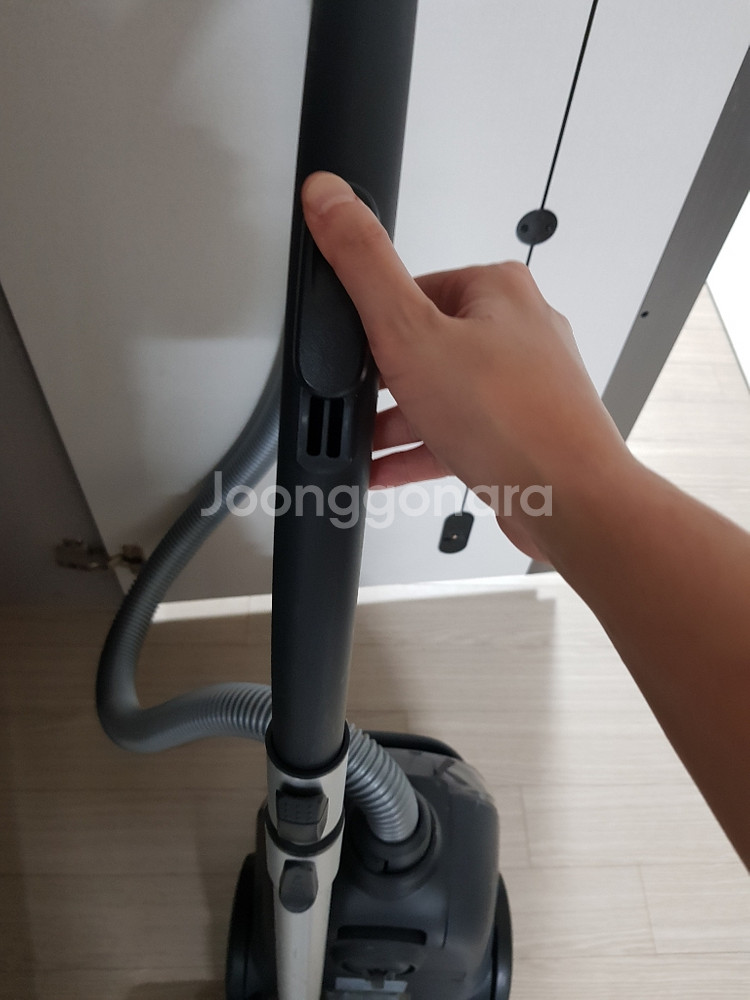 일레트로룩스 진공청소기 직거래가능합니다--1