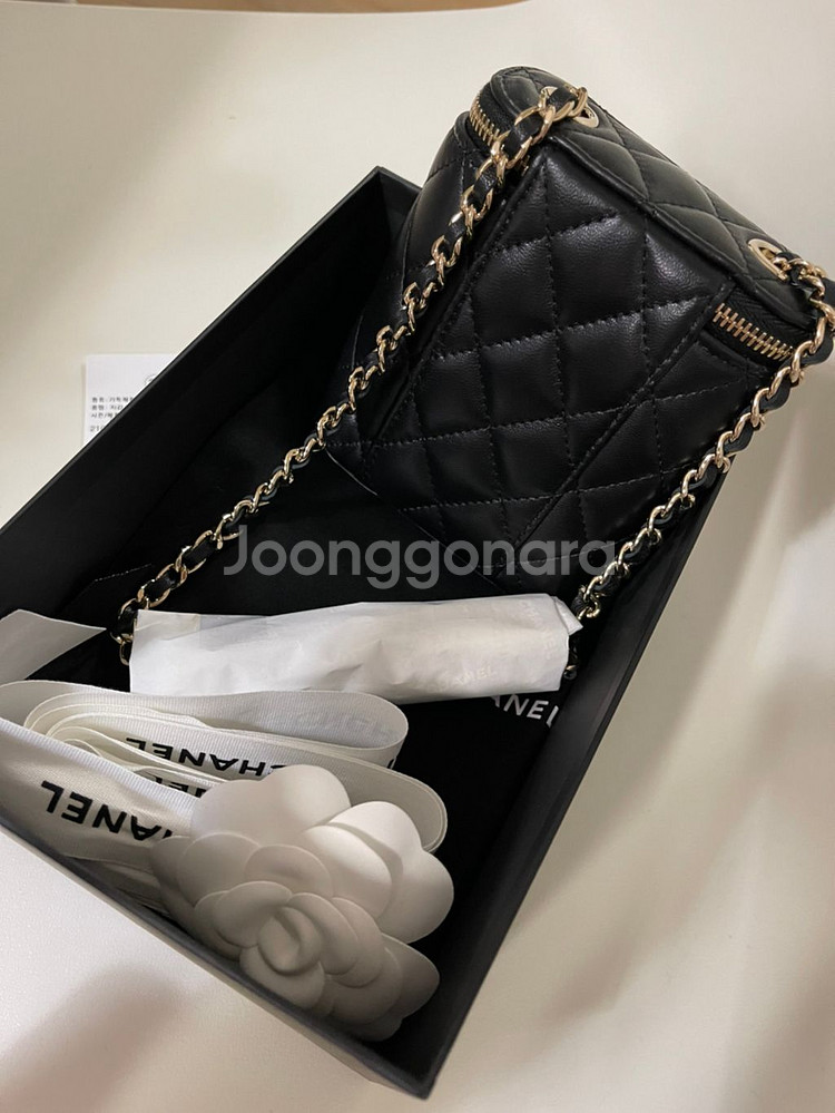 샤넬 블랙 쁘띠 2월3일 갤러리아 구매 30번대 새상품--3