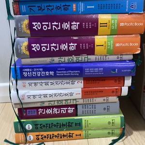 간호학과 국시문제집/전공책/교양책 각 만원에 팝니다