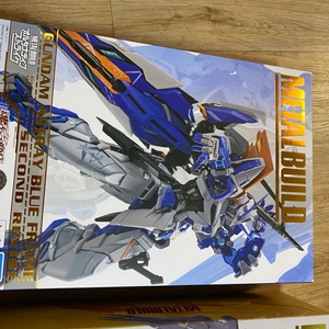 메탈빌드 블루프레임 세컨드 리바이스 미개봉