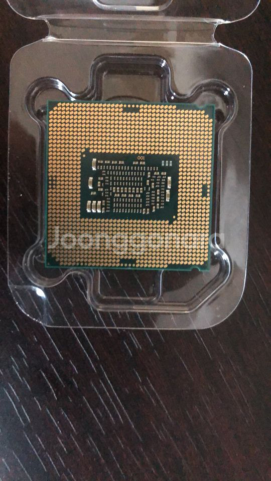 인텔 i3-8100 CPU 팝니다 쿨러포함--1