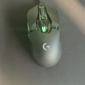 g903