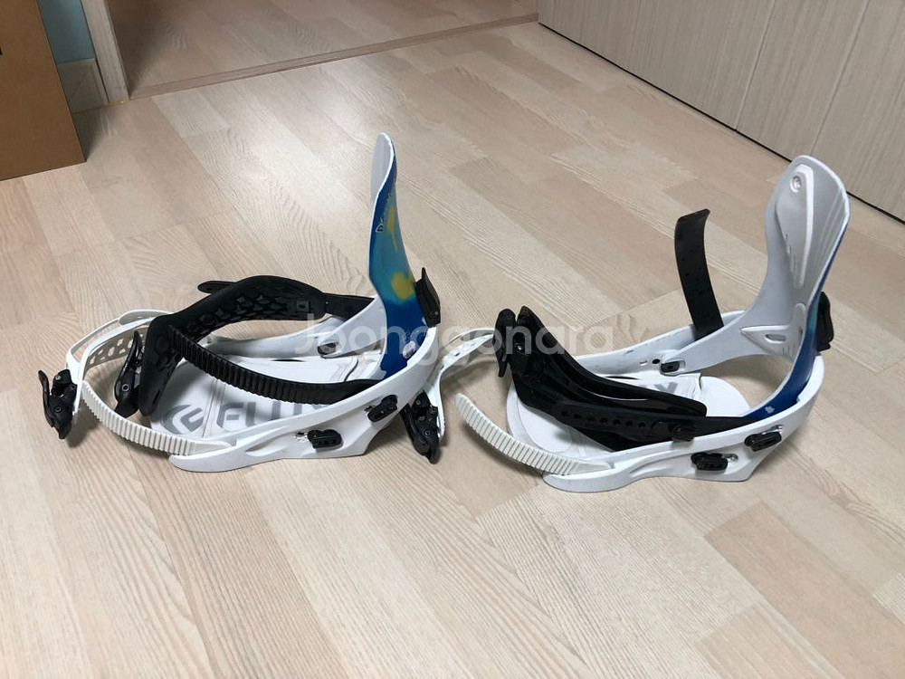 플럭스 xf xs 사이즈 팝니다--2