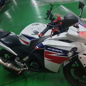 CBR125r 2016연식