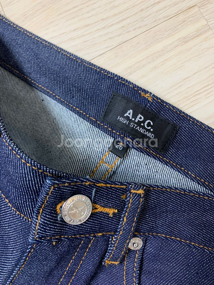 APC 하이스탠다드 여자 청바지--1