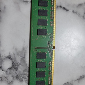 삼성전자 데스크탑용램 DDR4 8GB. PC4-2133