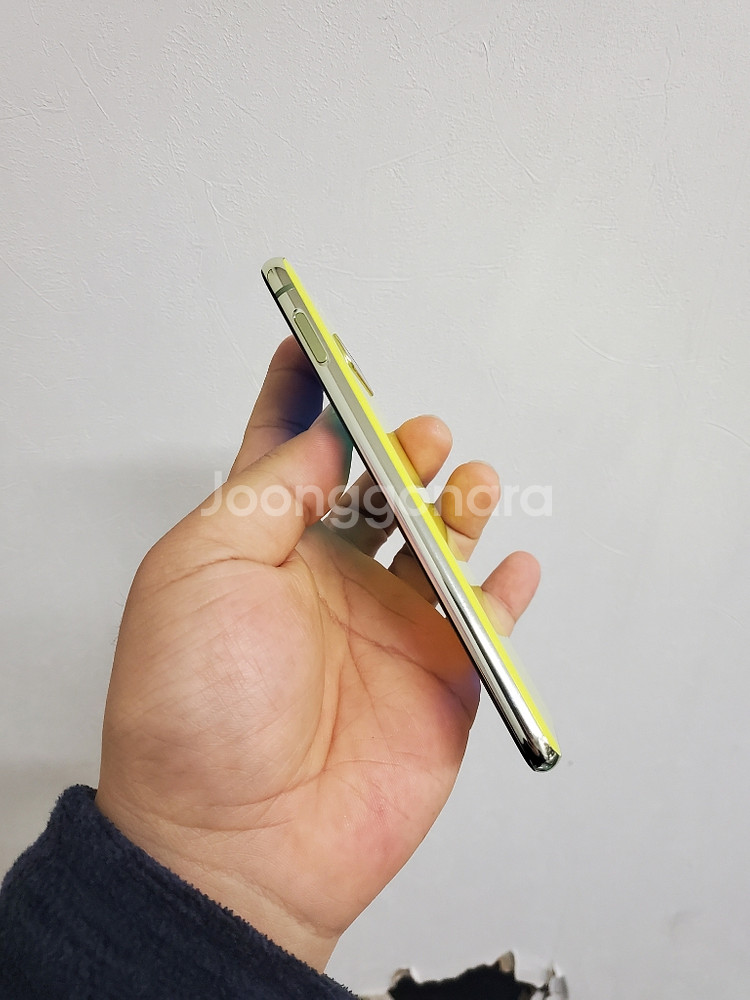 갤럭시S10e 팝니다--4