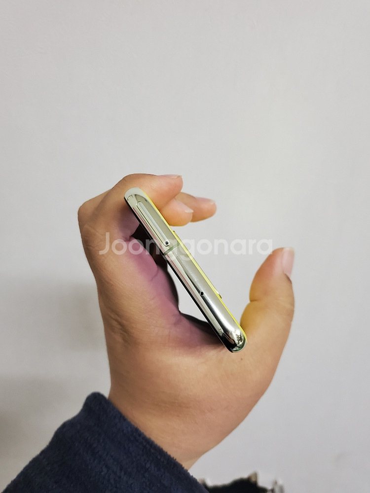 갤럭시S10e 팝니다--5